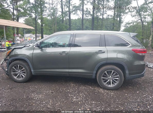 5TDKZRFH7HS208563 2017 TOYOTA HIGHLANDER Gray Widok wnętrza 360 stopni
