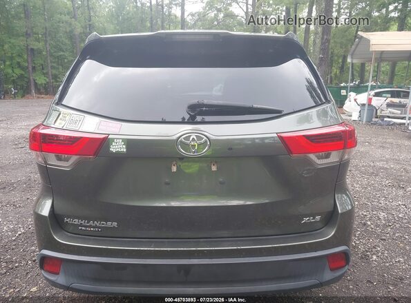 5TDKZRFH7HS208563 2017 TOYOTA HIGHLANDER Gray 