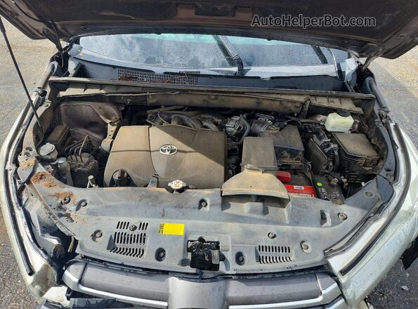 5TDKZRFH7JS289019 2018 TOYOTA HIGHLANDER Brown Engine compartment view