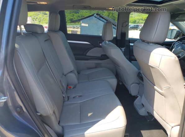 5TDKZRFH7KS333036 2019 TOYOTA HIGHLANDER Blue Widok wnętrza z tyłu