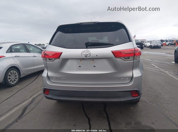 5TDKZRFH7KS574997 2019 TOYOTA HIGHLANDER Silver 