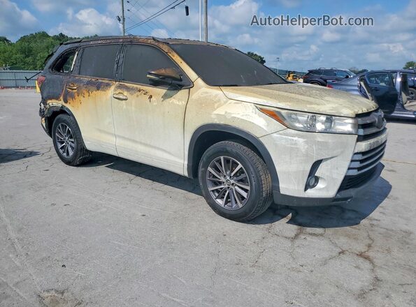 5TDKZRFH8HS187819 2017 TOYOTA HIGHLANDER White Delantero derecho