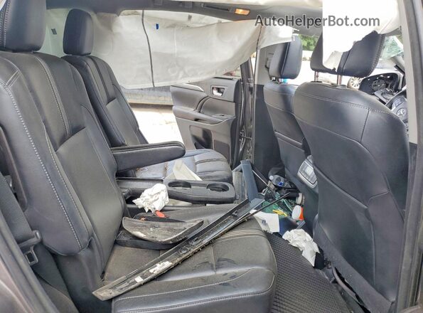 5TDKZRFH8JS545507 2018 TOYOTA HIGHLANDER Серый Вид задней части салона