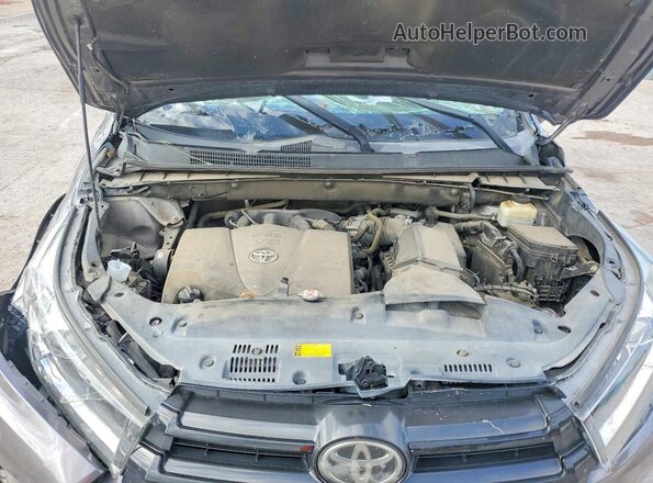 5TDKZRFH8JS545507 2018 TOYOTA HIGHLANDER Серый Вид подкапотного пространства