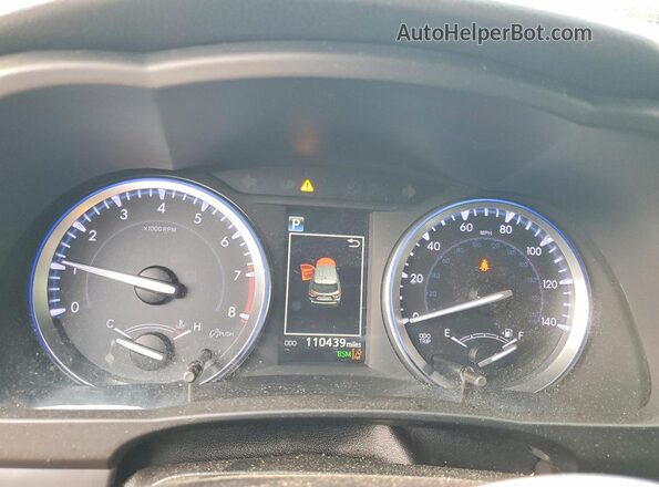 5TDKZRFH9JS286316 2018 TOYOTA HIGHLANDER White ხელსაწყოთა პანელის ხედი