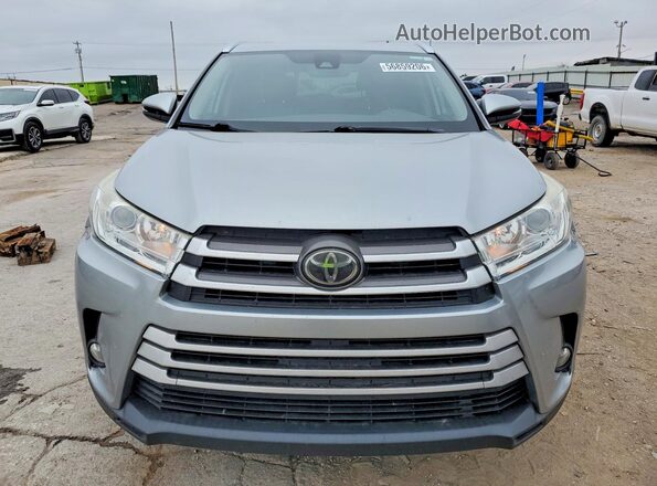 5TDKZRFH9JS527677 2018 TOYOTA HIGHLANDER Silver Vista frontal