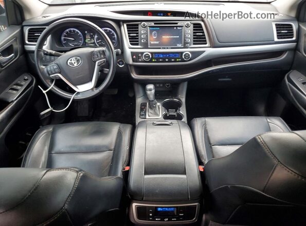 5TDKZRFH9JS527677 2018 TOYOTA HIGHLANDER Silver Vista del salpicadero