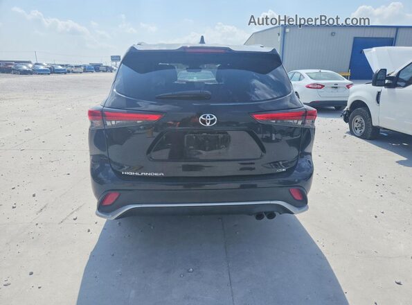 5TDLZRAH3MS050521 2021 TOYOTA HIGHLANDER Black Rear view