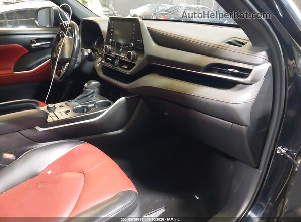 5TDLZRBH3NS183215 2022 TOYOTA HIGHLANDER Black Widok wnętrza z przodu