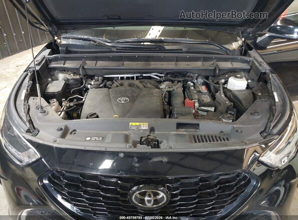 5TDLZRBH3NS183215 2022 TOYOTA HIGHLANDER Black Widok z tyłu