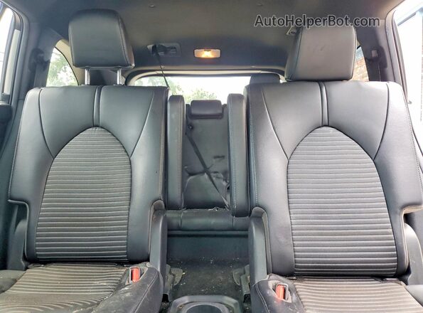 5TDLZRBH9MS088480 2021 TOYOTA HIGHLANDER Silver უკანა სავარძლების ხედი