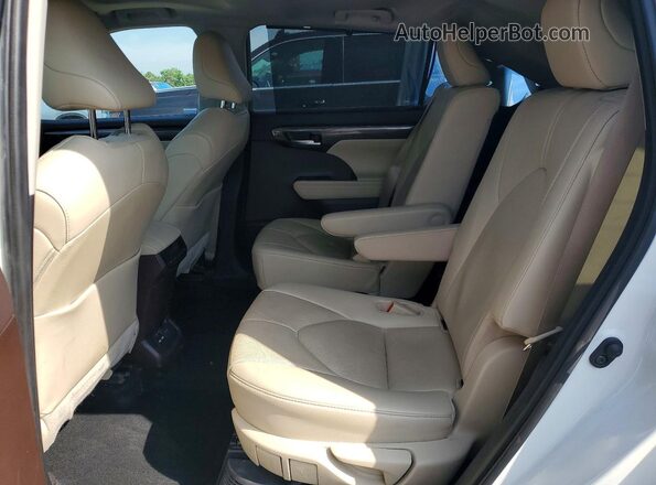 5TDXBRCH7MS531164 2021 TOYOTA HIGHLANDER Белый Вид задней части салона