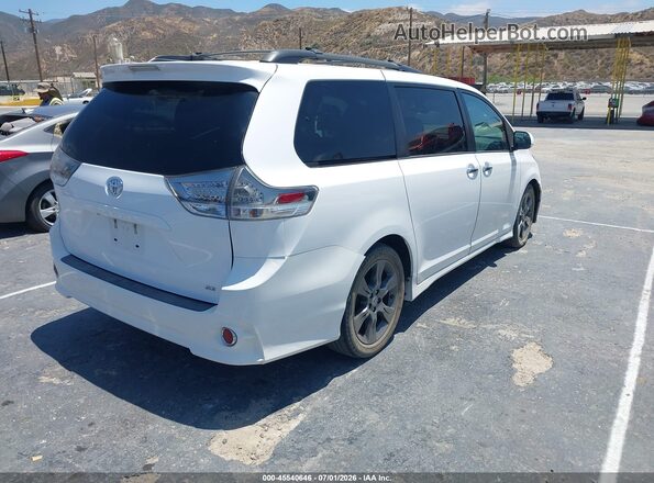 5TDXK3DC0GS747197 2016 TOYOTA SIENNA White Rear right