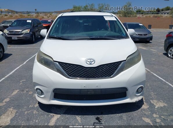 5TDXK3DC0GS747197 2016 TOYOTA SIENNA White Instrument cluster view