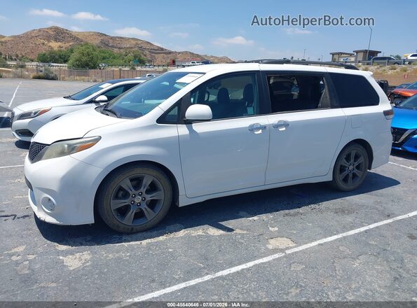 5TDXK3DC0GS747197 2016 TOYOTA SIENNA White 360 interior view