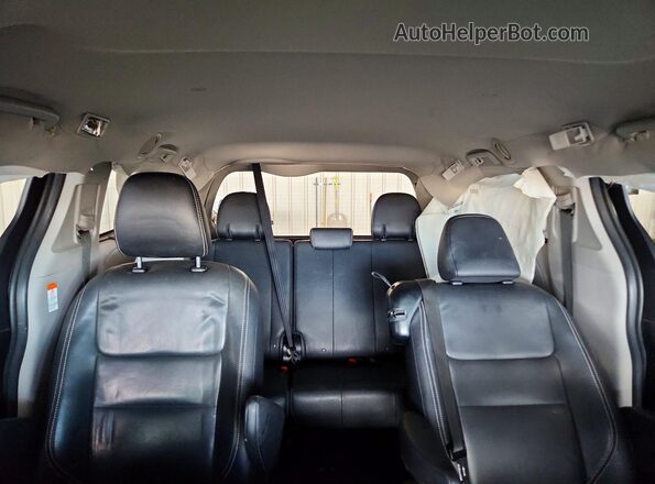 5TDXK3DC7GS743079 2016 TOYOTA SIENNA Серый Вид задних сидений