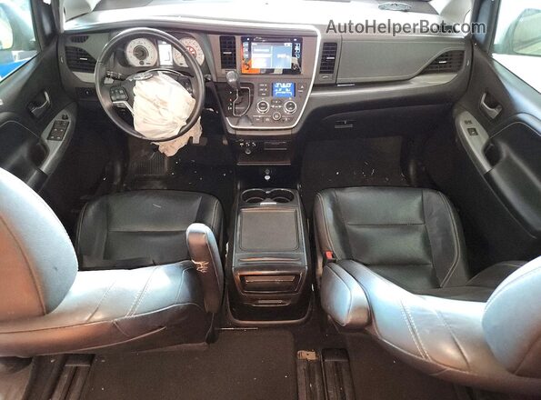 5TDXK3DC7GS743079 2016 TOYOTA SIENNA Серый Вид панели приборов