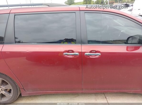 5TDXK3DCXGS763715 2016 TOYOTA SIENNA Maroon Вид задньої частини салону
