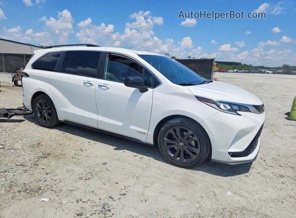 5TDXRKEC0MS002207 2021 TOYOTA SIENNA White Front right