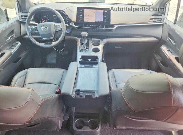 5TDXRKEC0MS002207 2021 TOYOTA SIENNA White Dashboard view