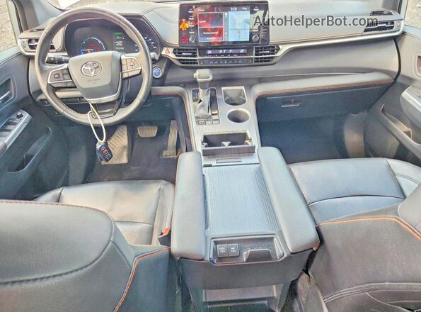 5TDXRKEC2NS085401 2022 TOYOTA SIENNA Серебряный Вид панели приборов