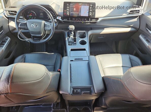 5TDXSKFC6MS009911 2021 TOYOTA SIENNA Белый Вид панели приборов
