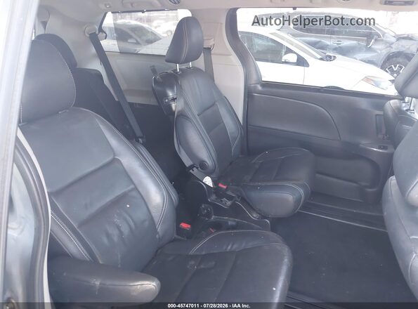 5TDXZ3DC0HS859365 2017 TOYOTA SIENNA Silver VIN კოდის სტიკერის ხედი
