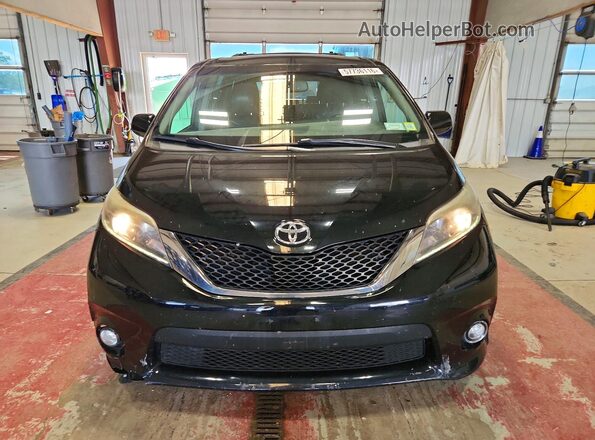 5TDXZ3DC0HS866316 2017 TOYOTA SIENNA Black Вид спереду