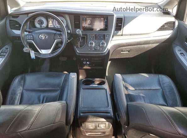 5TDXZ3DC1HS804181 2017 TOYOTA SIENNA Серый Вид панели приборов