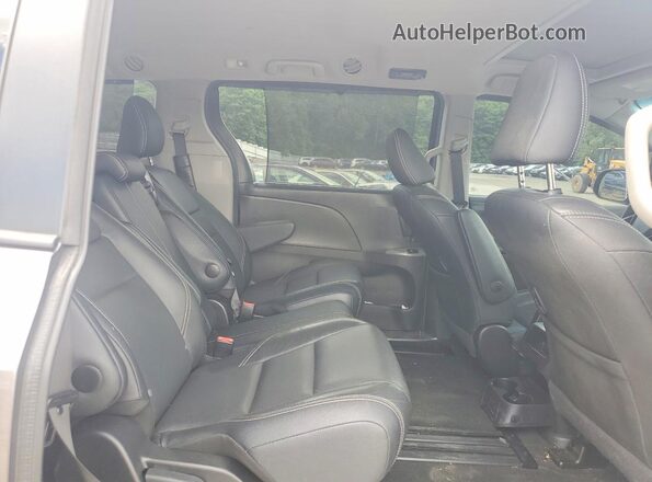 5TDXZ3DC1HS849816 2017 TOYOTA SIENNA Gray Rear interior view