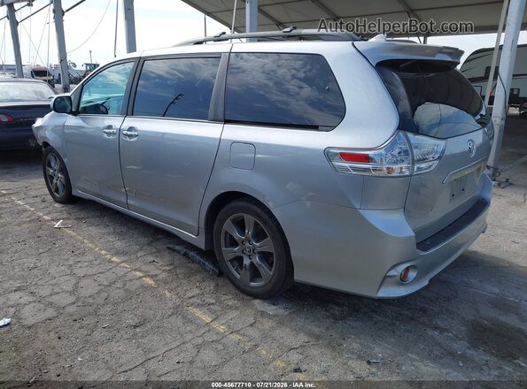 5TDXZ3DC5JS947995 2018 TOYOTA SIENNA Silver Հետևի ձախ