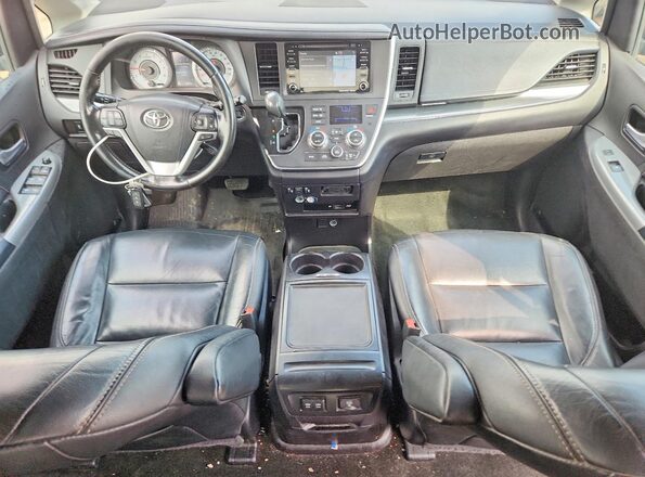 5TDXZ3DC7JS959257 2018 TOYOTA SIENNA Gray Vista del salpicadero