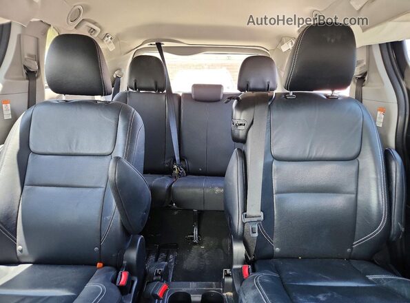 5TDXZ3DC8HS777853 2017 TOYOTA SIENNA Black Vista de los asientos traseros