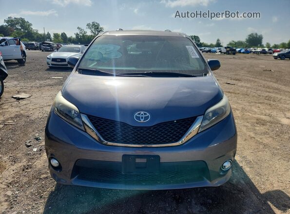5TDXZ3DC8HS900695 2017 TOYOTA SIENNA Серый Вид спереди