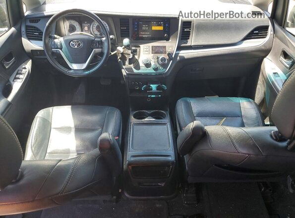 5TDXZ3DC9HS852804 2017 TOYOTA SIENNA Silver Առջևի վահանակի տեսք