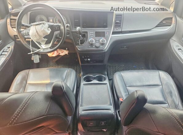 5TDXZ3DC9HS890243 2017 TOYOTA SIENNA Gray Dashboard view