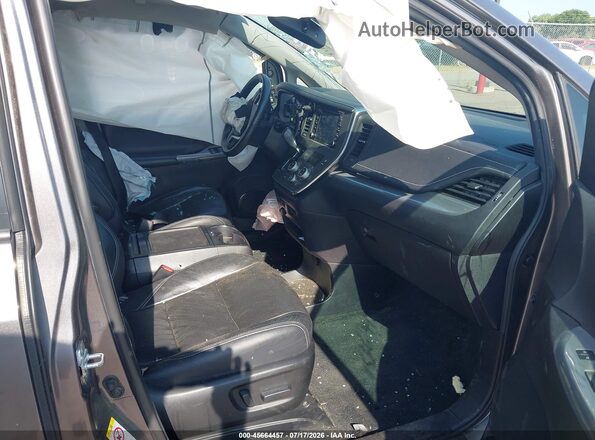 5TDXZ3DCOJS930912 2018 TOYOTA SIENNA Серый Вид салона спереди