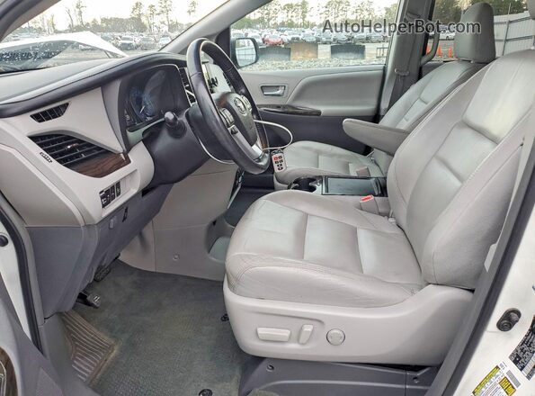 5TDYK3DC0GS703639 2016 TOYOTA SIENNA White Вид салону спереду