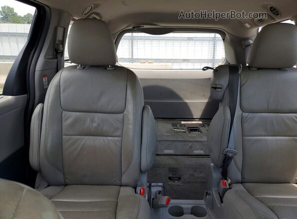 5TDYK3DC0GS707934 2016 TOYOTA SIENNA Gray Vista de los asientos traseros