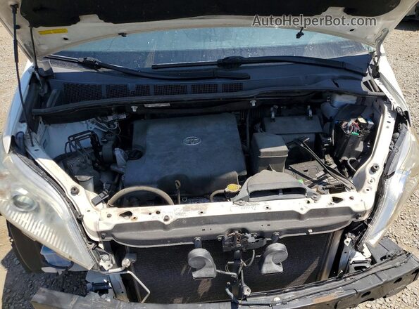 5TDYK3DC1GS755409 2016 TOYOTA SIENNA White Vista del compartimento del motor