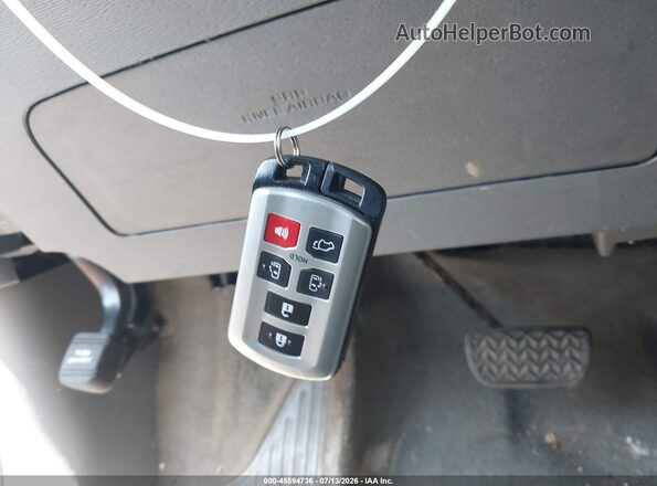5TDYK3DC2GS709071 2016 TOYOTA SIENNA Gray Вид панелі приладів
