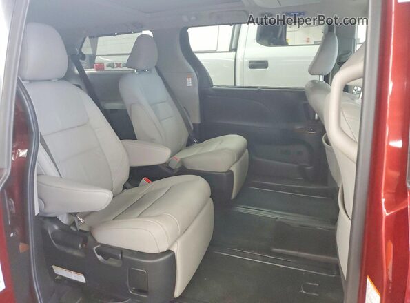 5TDYK3DC2GS738649 2016 TOYOTA SIENNA Red Widok wnętrza z tyłu