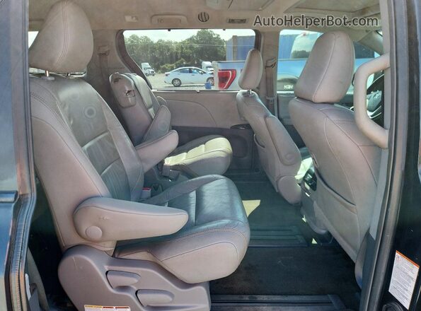 5TDYK3DC3GS729958 2016 TOYOTA SIENNA Black Rear interior view