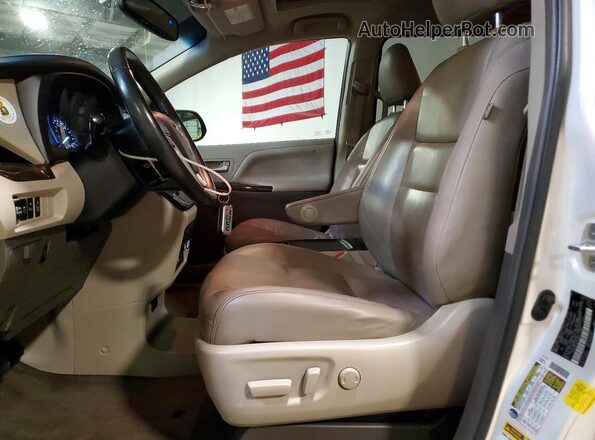 5TDYK3DC3GS744976 2016 TOYOTA SIENNA White წინა სალონის ხედი