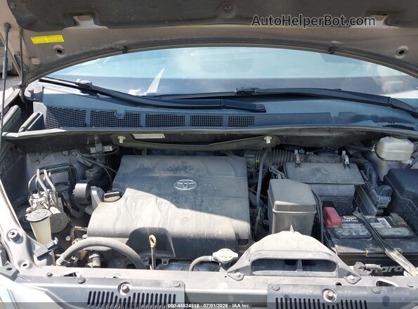 5TDYK3DC5GS722901 2016 TOYOTA SIENNA Gray Rear view