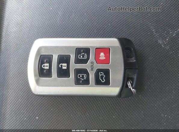 5TDYK3DC6GS721000 2016 TOYOTA SIENNA Champagne Vista del salpicadero