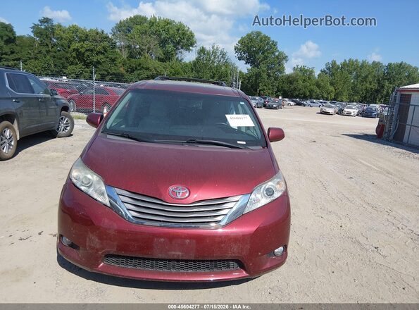 5TDYK3DC6GS741876 2016 TOYOTA SIENNA Burgundy Вид щитка приладів