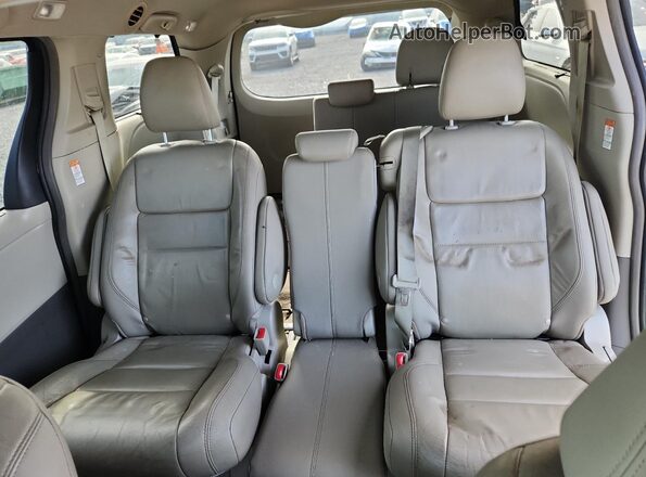 5TDYK3DC7GS716520 2016 TOYOTA SIENNA Gray Հետևի նստատեղերի տեսք
