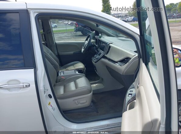5TDYK3DC8GS747288 2016 TOYOTA SIENNA White Widok wnętrza z przodu