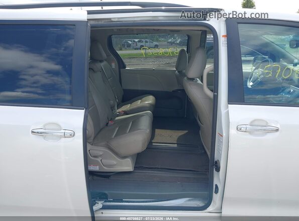 5TDYK3DC8GS747288 2016 TOYOTA SIENNA White Widok naklejki z numerem VIN